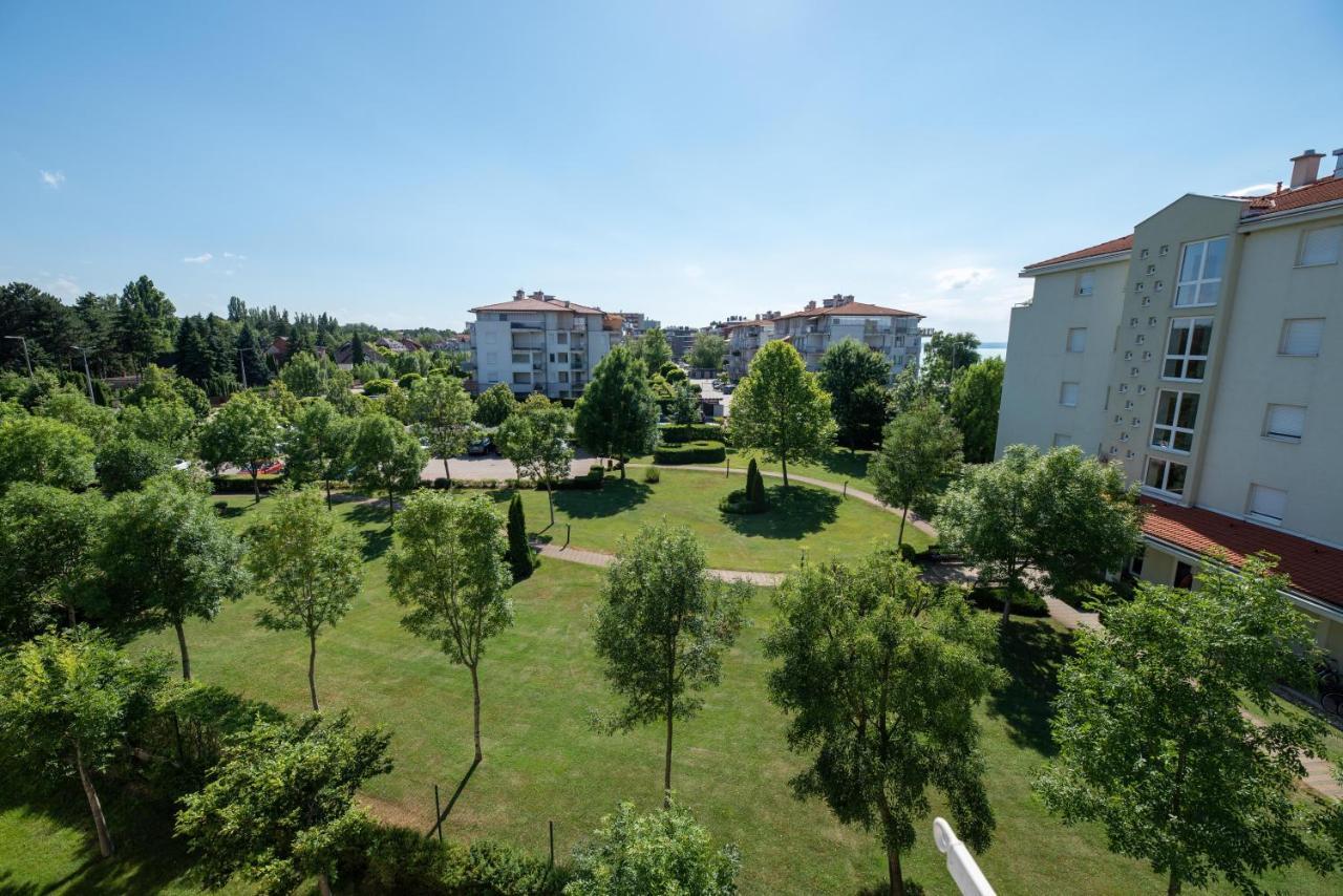 Lakeside Family Apartment Siófok Esterno foto